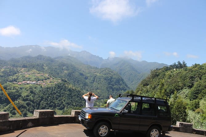 North Tour & Wine Tasting - 4x4 (Small Groups) - The Wine & Traditional Tastes: A Highlight