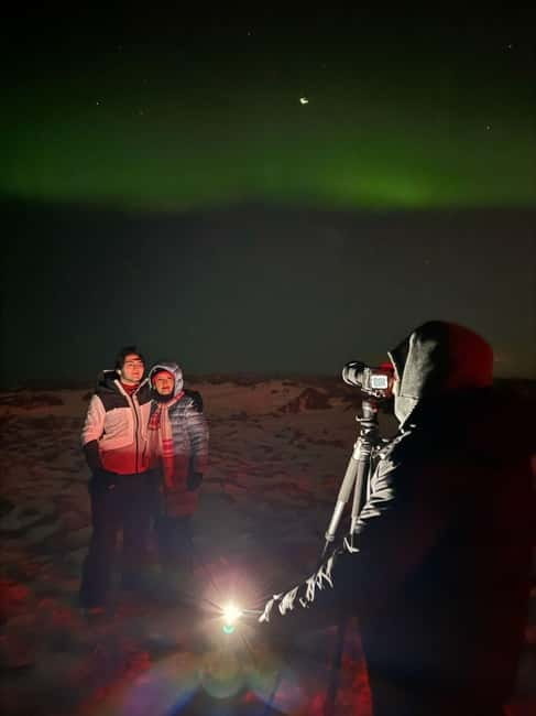 Northern Lights & Hot Choco: Private 4x4 Tour from Reykjavik - FAQ