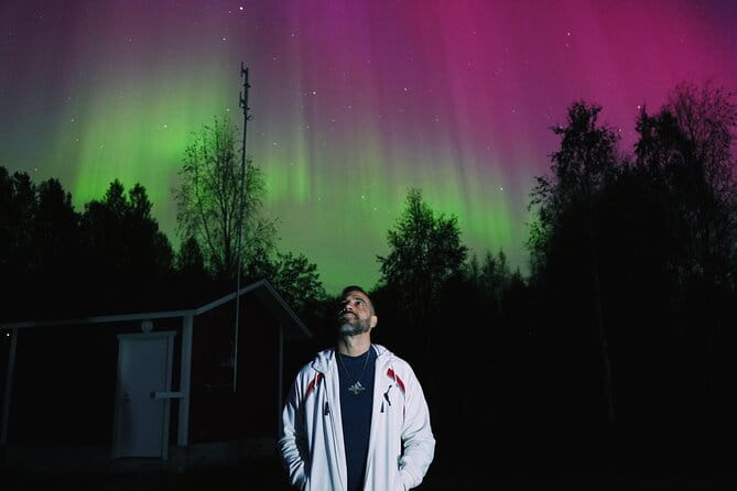 Northern lights hunting photo tour with bbq; small groups - Key Points