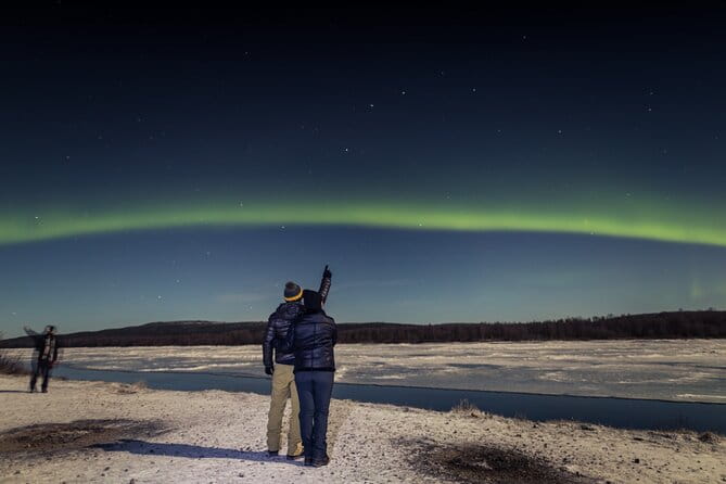 Northern lights hunting photo tour with bbq; small groups - Who Will This Tour Suit?