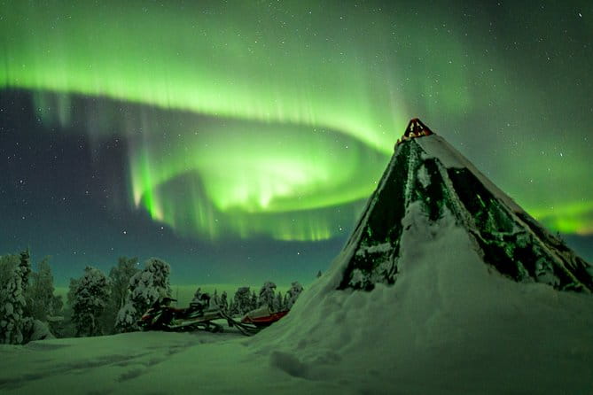 Northern Lights Snowmobile Sleigh Ride - FAQ