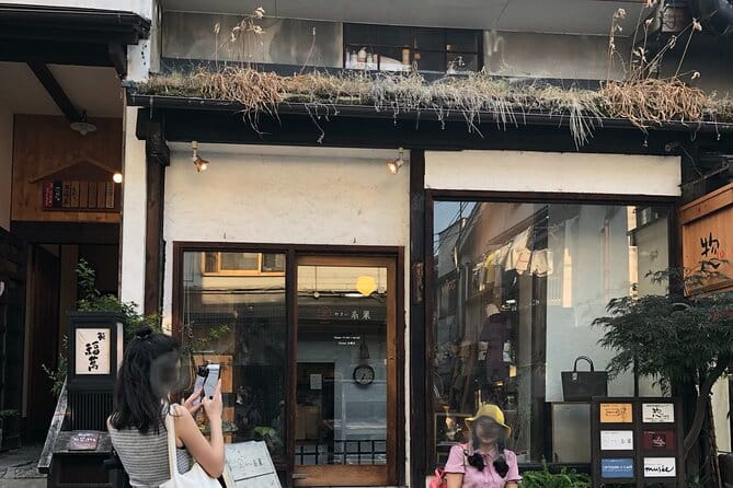 Nostalgic Osaka Walk, Totally Different From Dotonbori - Interacting With Friendly Residents