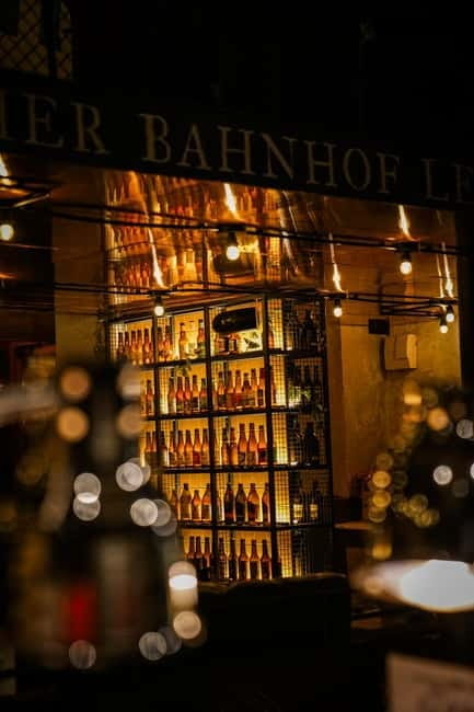 Number by number to Leipzig legend: the bingo evening with heart & home! - How the Experience Unfolds