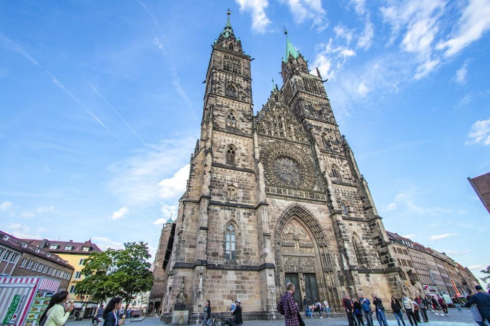 Nuremberg: 60 Minute Express Walk With a Local - Experiencing the Small Group Advantage