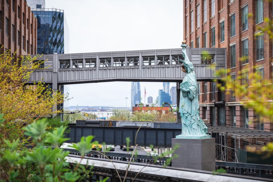 NYC: Chelsea and Meatpacking District Private Guided Tour - Culinary Delights at Chelsea Market