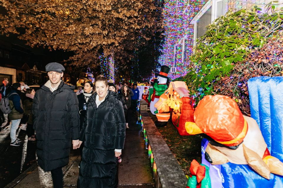 NYC: Dyker Heights Christmas Lights & Skyline View Bus Tour - Meeting Point