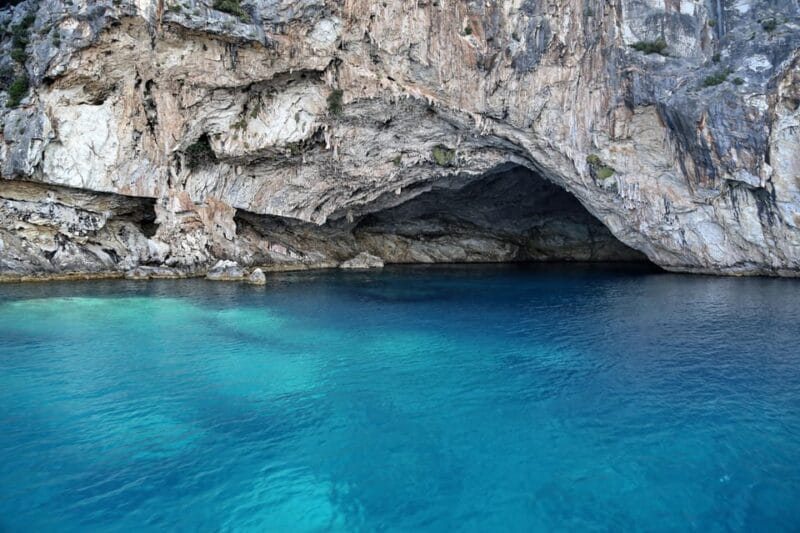 NYDRI: LEFKADA Cruise - Nydri - Meganisi - Kastos - Kalamos - Price and Logistics