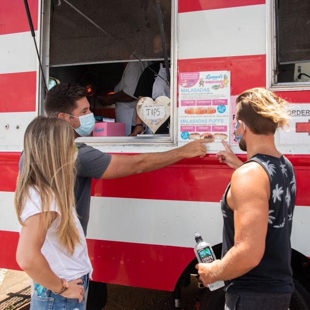 Oahu: Full-Day Guided Hawaiian Food and Photo Tour - Musubi and Malasadas