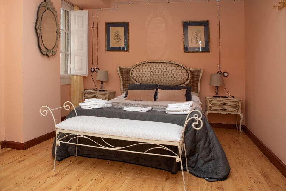 Ocean Valley: Rural 2-Night Stay and Cultural Tour - Jamón Ibérico Tasting