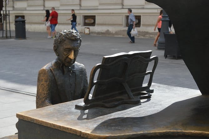 ód - 1-day tour to the most surprising Polish city (from Warsaw) - Exploring Łódź in a Day: A Detailed Look at the Tour