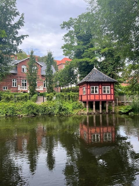 Odense: Guided tour guide in Spanish - Key Points / Takeaways