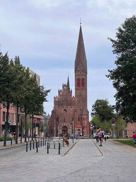 Odense: Guided tour guide in Spanish - FAQ