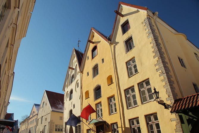 Old and Nowaday Tallinn Driving and Little Walking Private Tour - Price and Value: Is It Worth It?