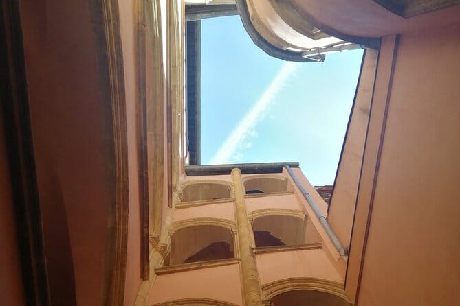 Old Lyon Private Guided Walking Tour - Exploring the Traboules: Lyon’s Hidden Passageways