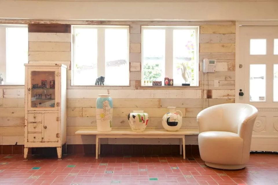 Old Malibu Jailhouse Guided Meditation Tour With Massage - Guided Meditation by the Sea