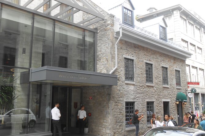 Old Montreal Self-Guided Walking Tour & Scavenger Hunt - Tour Accessibility