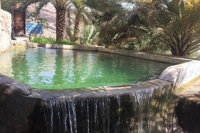 Old Nizwa Authentic Walks - Witnessing the Cattle Market