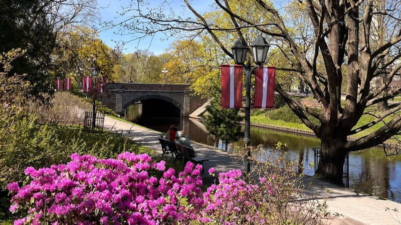 Old Riga Walking Tour: Legends, Landmarks & Hidden Gems 1,5h - Key Points / Takeaways