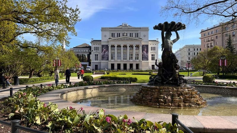 Old Riga Walking Tour: Legends, Landmarks & Hidden Gems 1,5h - Details That Make the Tour Stand Out