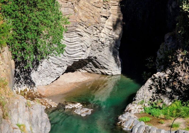 Old Sicily and Etna wine tasting tour from Taormina - The Itinerary in Detail: What You’ll See and Do