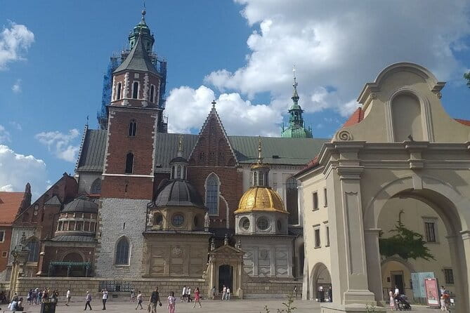 Old Town of Krakow and Wawel in Russian - FAQ