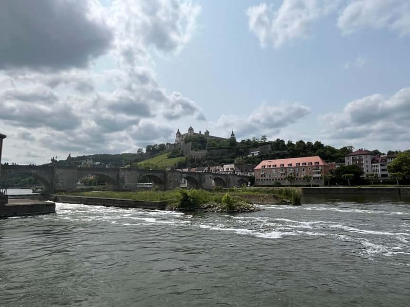 Old town tour of Würzburg with wine tasting on the Old Main Bridge - Key points / Takeaways