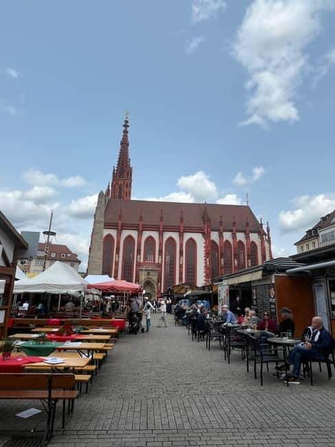 Old town tour of Würzburg with wine tasting on the Old Main Bridge - Price and Value