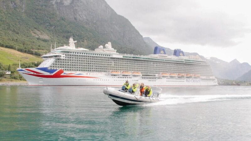 Olden: Nordfjord RIB Boat Tour with Live Commentary - An In-Depth Look at the Nordfjord RIB Tour Experience