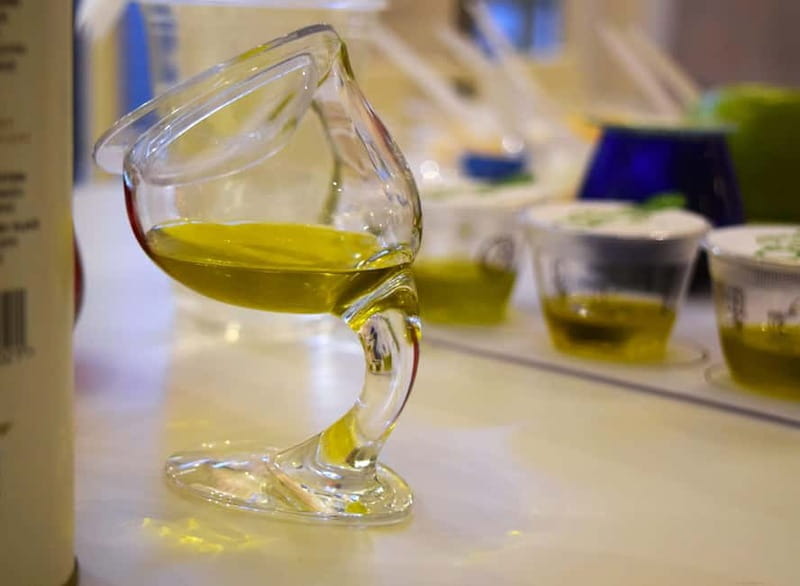 Olive oil tasting & food pairing in Thessaloniki - Why This Tour Offers Value for Travelers