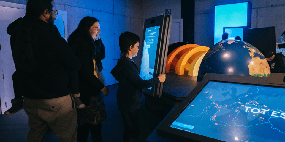 Olot: Crater Space Volcanology Center Entry Ticket - Audiovisual Displays and Immersive Experiences