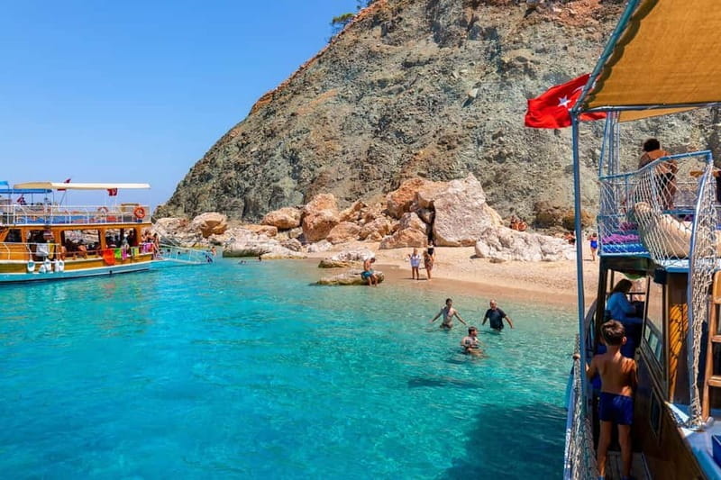 Oludeniz: Butterfly Valley, St. Nicholas Island incl. Lunch - Exploring the Full-Day Cruise Experience in Oludeniz