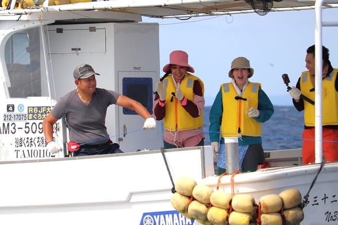 Oma Maguro Sea Polefishing With Fisherman - What to Expect on Your Fishing Adventure