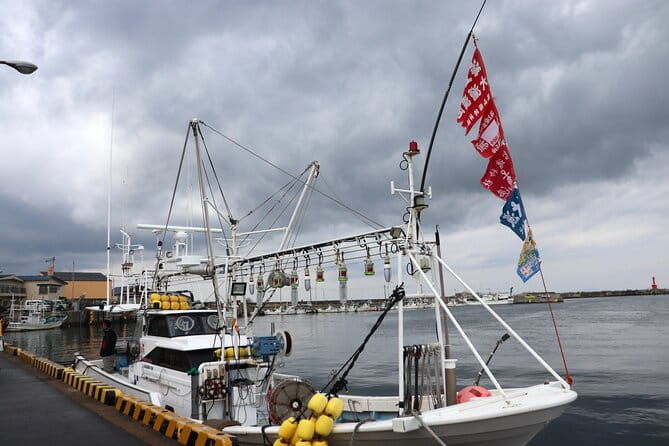 Oma Maguro Sea Polefishing With Fisherman - Booking Your Private Fishing Tour