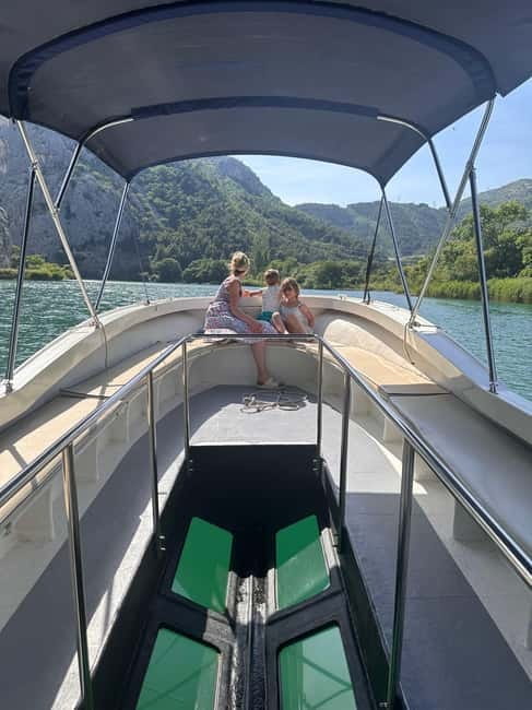 Omi: Cetina River Canyon Glass Boat Tour to Radman Mills - Returning Through the Canyon: A Relaxing End