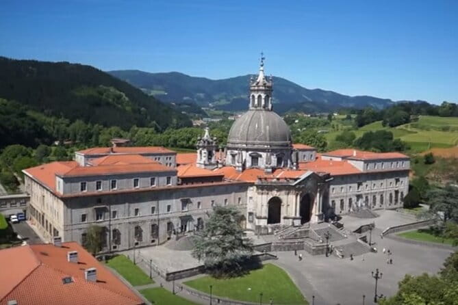 Oñati and Aranzazu Sanctuary Tour From San Sebastian - Exploring Oñati: A Historic And Cultural Gem