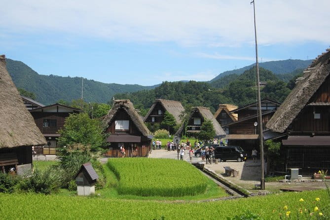 [One-Day Bus Tour Departing From Kanazawa Station] Shirakawa-Go and Gokayama - Two World Heritage Villages Enjoyable Bus Tour - Transportation and Accessibility