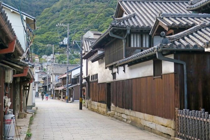 One Day Fukuyama Castle Tomonoura and Sensui Jima Island Tour - Tour Logistics and Details