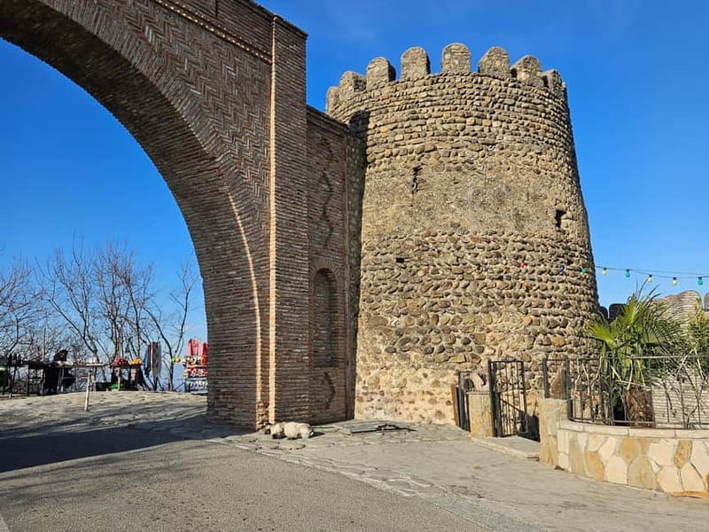 One-day tour in Kakheti with a guide and free wine tasting - The Scenic Return over Gombori Pass