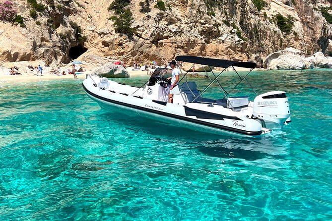 One day tour on the coast of Baunei - A Detailed Look at the Baunei Coast Boat Tour