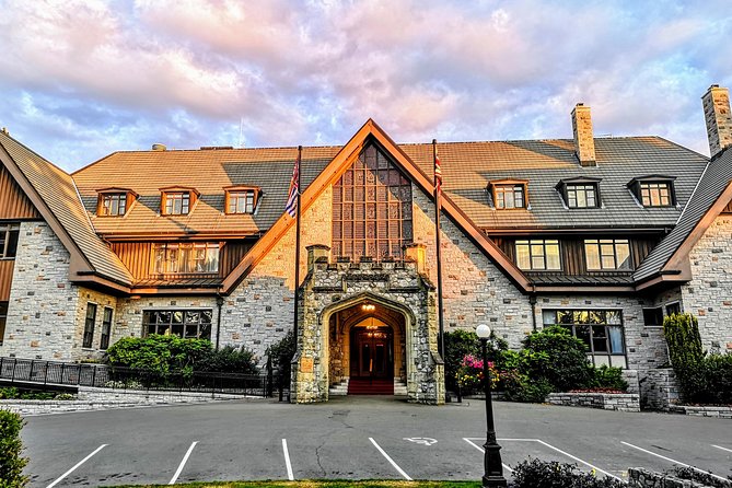 One Hour Luxury City Tour of Victoria - Pickup and Drop-off