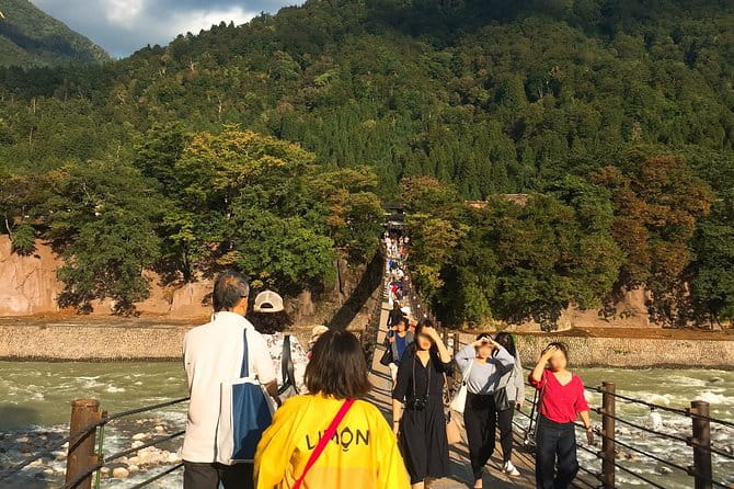 One-Way Bus From Takayama to Osaka via Shirakawago - Key Points