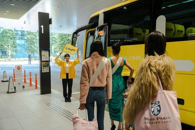 One Way Bus Tokyo to Kawaguchiko via Mt. Fuji 5th Station - Key Points