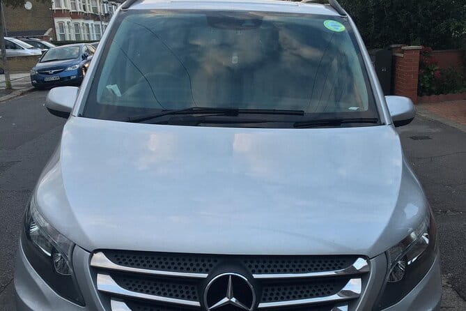 One Way Taxi Transfer from Heathrow Airport to Gatwick Airport - Who Is It Best For?