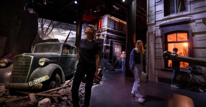 Oosterbeek: Airborne Museum Hartenstein Entry Ticket - Introduction: A Deep Dive into the Battle of Arnhem