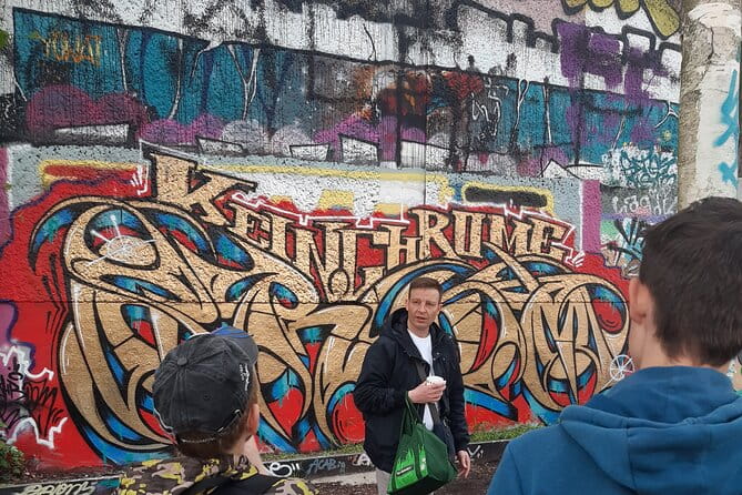 Open graffiti workshop in the Mauerpark in Berlin - An Introduction to the Berlin Street Art Scene