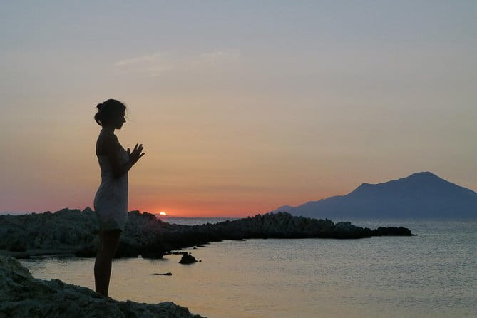 Open Mindfulness & Yoga Classes on the island on donation basis - Key points / Takeaways