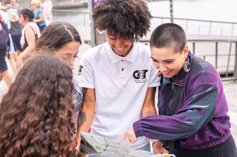 Oporto Tuk Tuk Tour: Among bridges and mysteries - 1.30h - The Engineering Marvels: Dom Luís I and Infante D. Henrique