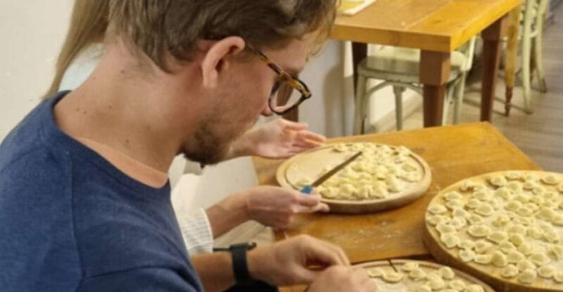 ORECCHIETTE CLASS WITH WINE TASTING & APERITIF - FAQ