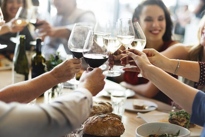 Organic Wine Tasting in Kefalonia - Visiting the Vineyard and Cellar