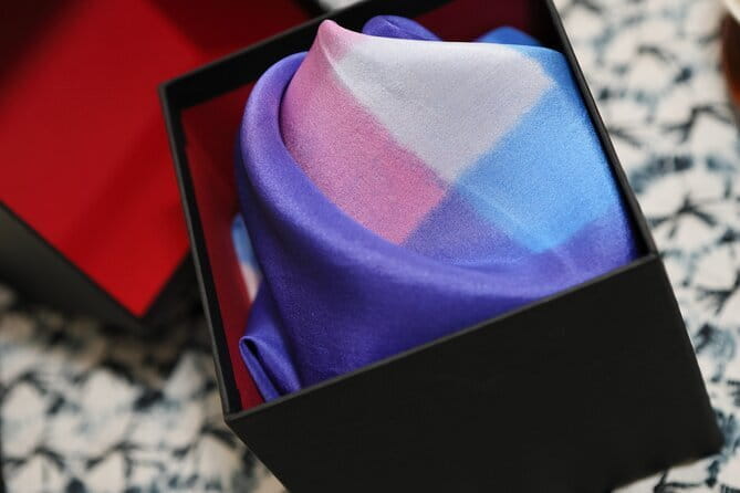 Original Scarf Tie-Dyeing Experience and Workshop Tour - Key Points